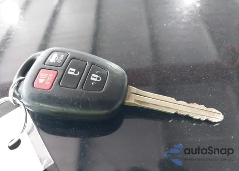 2016 Toyota Camry Le/Se/Xle/Xse из США, поврежденный, VIN 4T4BF1FK8GR577384